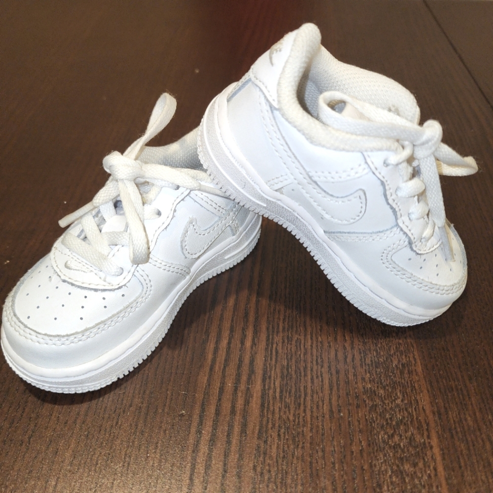 Nike Air Force 1 Toddler Boy/ Girl White Sneaker Size 5